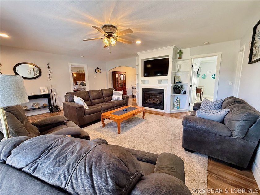 Exceptional opportunity offering versatility, functionality, and - photo 4