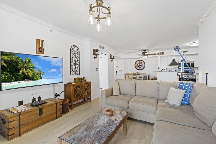 Beautifully maintained residence in the sought-after Flagler - photo 13