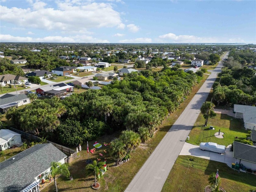 Discover an excellent opportunity to own two adjacent inland - photo 22