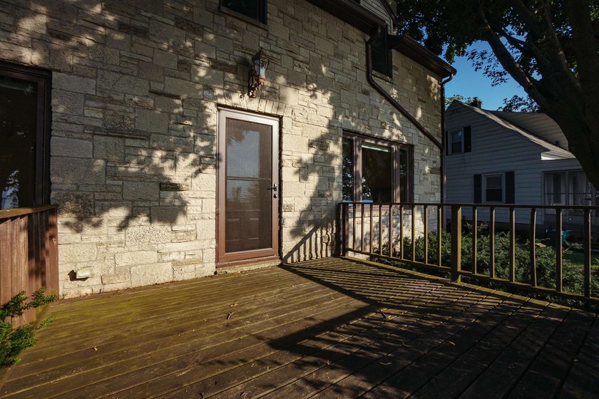 Enjoy lakefront living on the south end of Lake Winnebago! This - photo 31