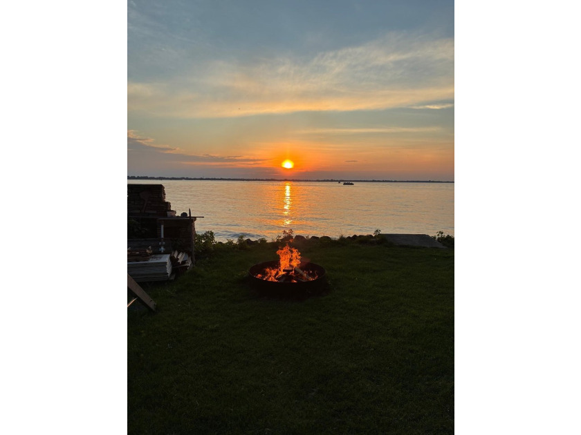 Enjoy lakefront living on the south end of Lake Winnebago! This - photo 42