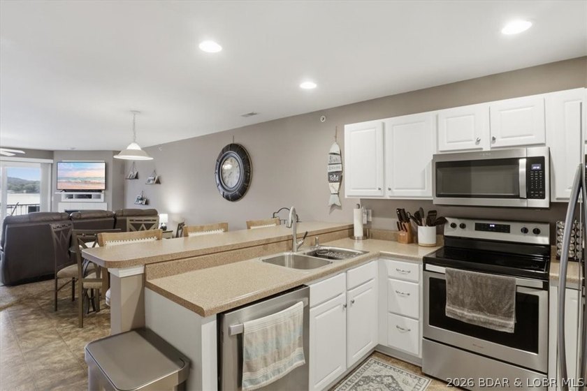 Welcome to Clearwater Condos in Camdenton, MO, on the Lake of - photo 6