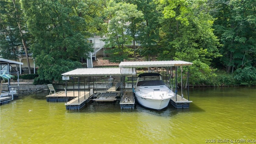 Located at the 3MM of the Big Niangua, this 3-bedroom, 2.5-bath - photo 5