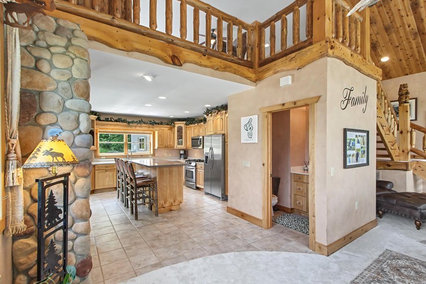 Discover a one-of-a-kind Sauk County Barndominium offering over - photo 20