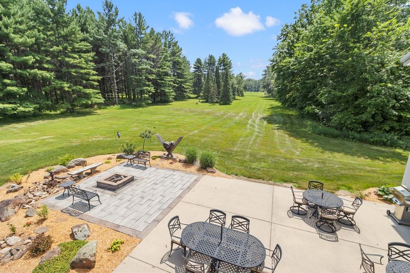 Discover a one-of-a-kind Sauk County Barndominium offering over - photo 42
