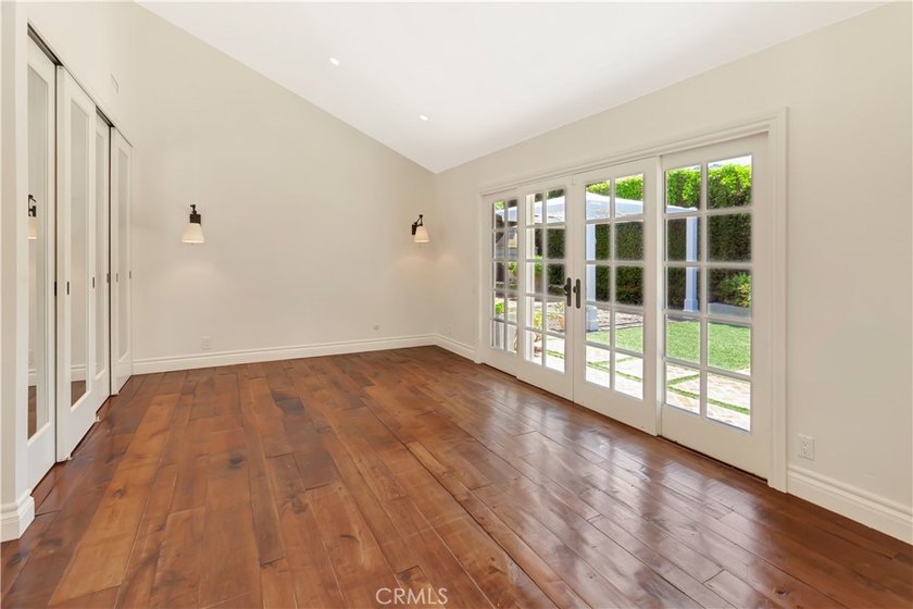 Welcome to 1807 Port Tiffin! This charming home offers high - photo 15
