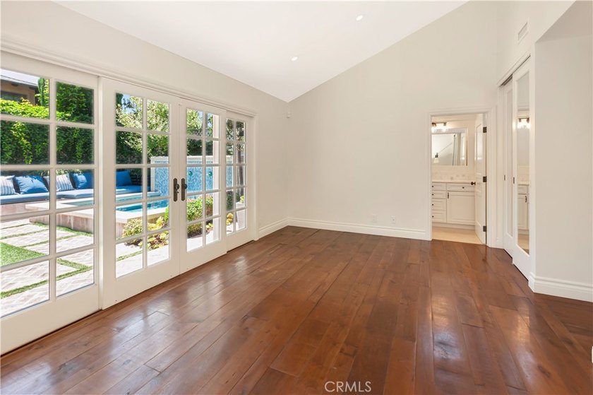 Welcome to 1807 Port Tiffin! This charming home offers high - photo 16