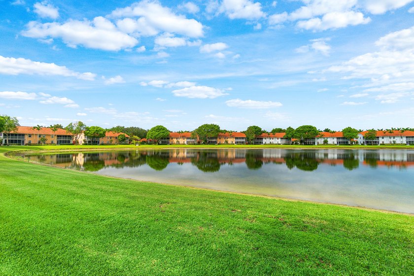 Whether you want to relax and enjoy the water view from your - photo 24