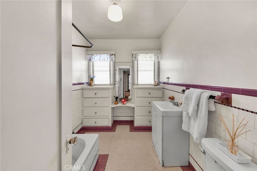 This charming, well-cared-for home offers a spacious layout with - photo 13