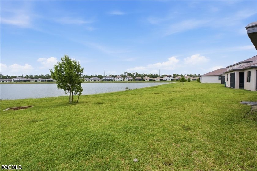 Welcome to Timber Creek! This beautifully maintained 3-bedroom - photo 32