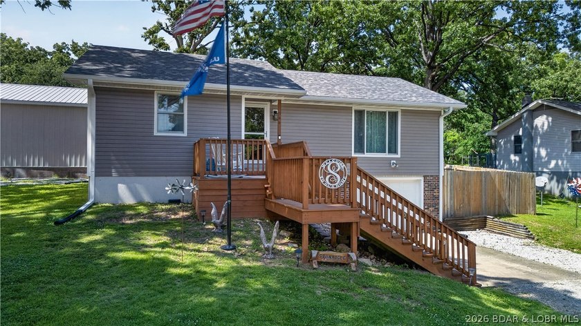 Recently remodeled 3-bedroom, 2-bath home in the heart of - photo 3