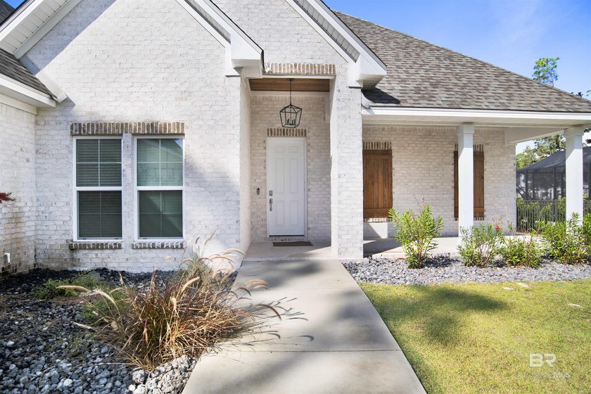 Great value on this alomost new build in the Gated Community of - photo 3