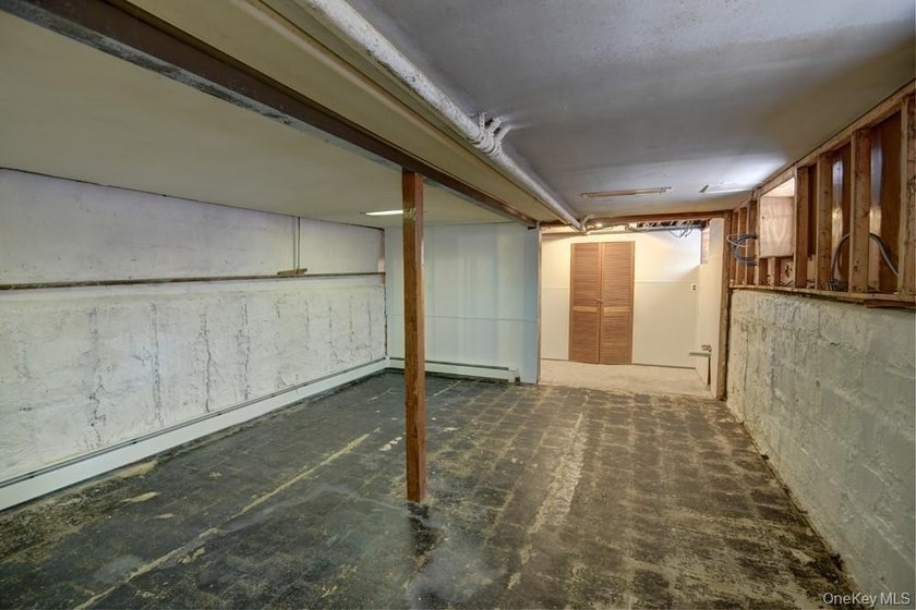 Lovingly cared for over the last 60 years by one owner, this - photo 21