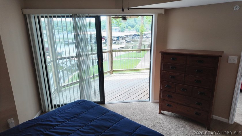 TURNKEY!! 2 bedroom, 2 bath condo at The Willows at the Lake! - photo 8