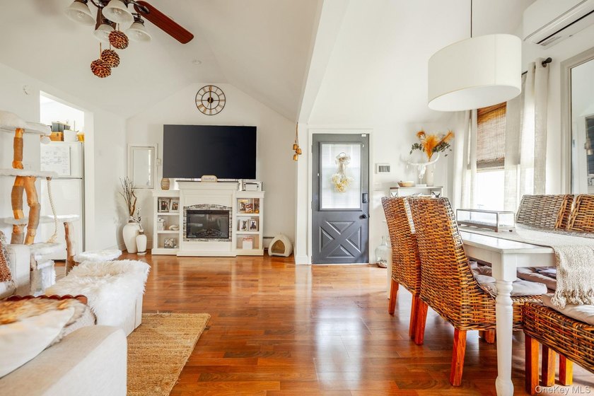 Welcome to 24 Blue Point Road! a beautifully updated ranch - photo 7