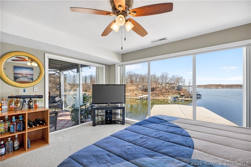 Welcome to 312 Windsor Bay #2A! This beautifully furnished - photo 4