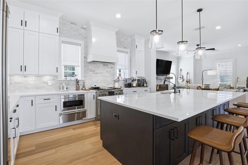 Virtually Staged. Modern Luxury in the Heart of Winter Garden's - photo 11