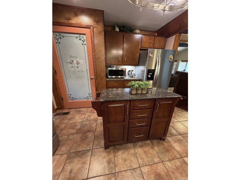This Greers Ferry Lake area home retreat, is just 3.3 miles to - photo 12