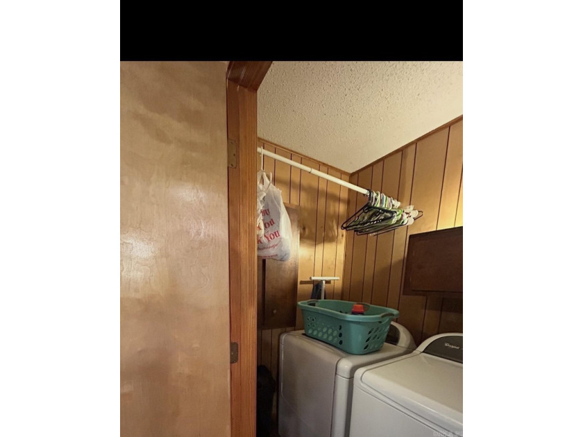This Greers Ferry Lake area home retreat, is just 3.3 miles to - photo 15