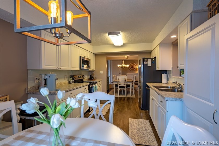 Welcome to Waters Edge Condominiums. Easy living will feel - photo 7