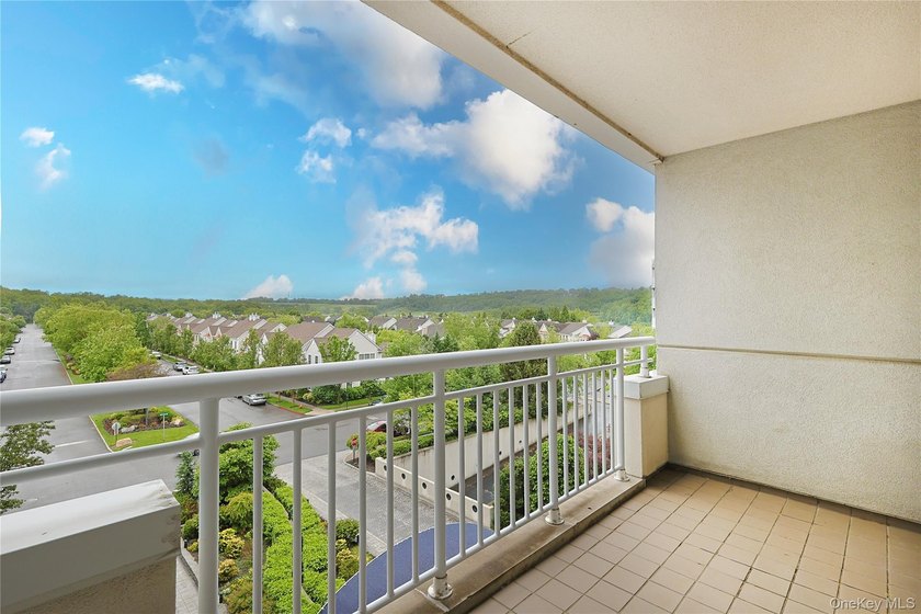 Newly Reduced...Location, Location, Location! Located on the 4th - photo 11