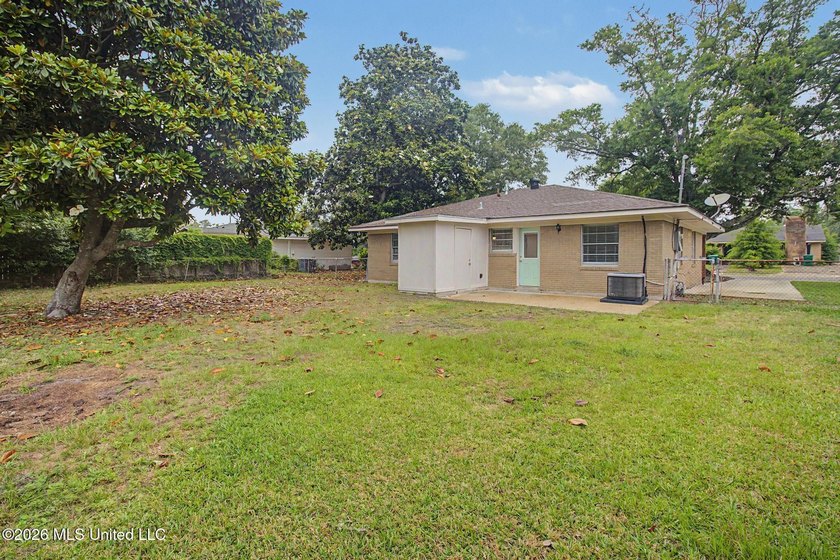 Charming home that is move in ready. This cozy home is waiting - photo 17