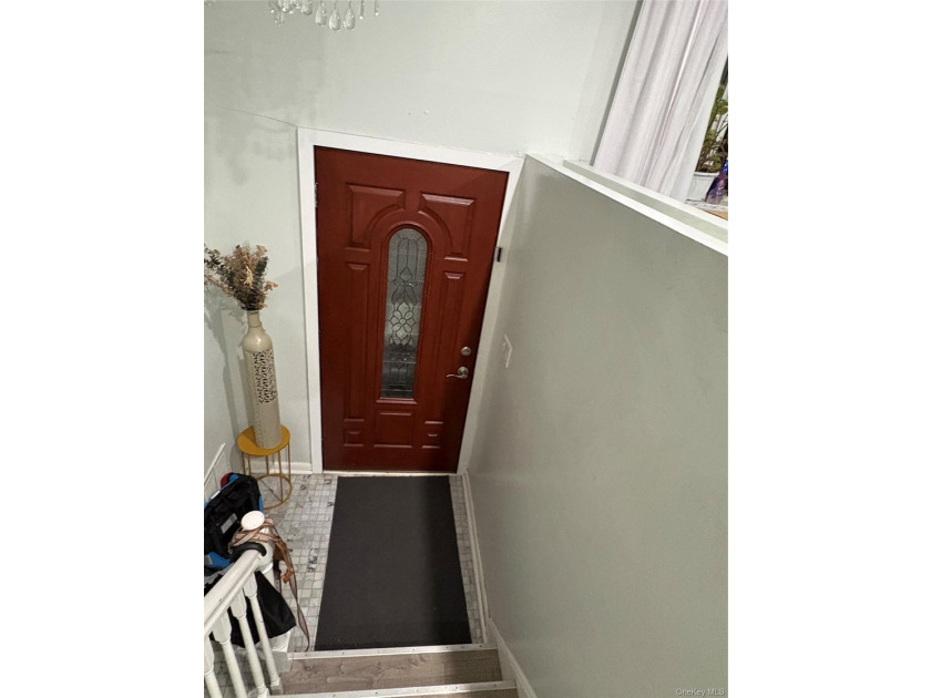 This well-maintained 3-bedroom, 1 full bath, and 2 half-bath - photo 19