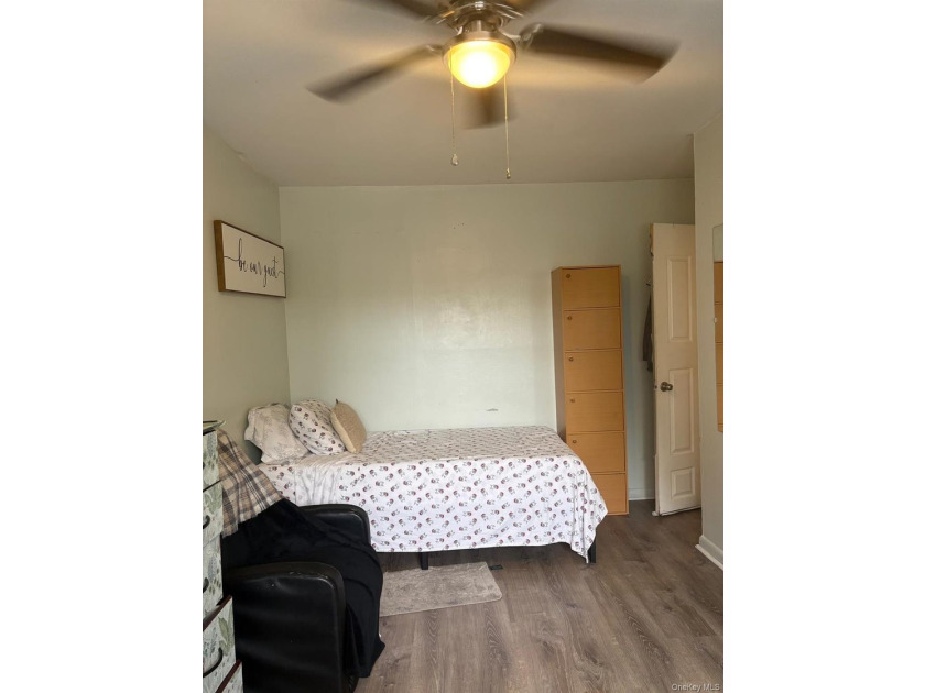 This well-maintained 3-bedroom, 1 full bath, and 2 half-bath - photo 25