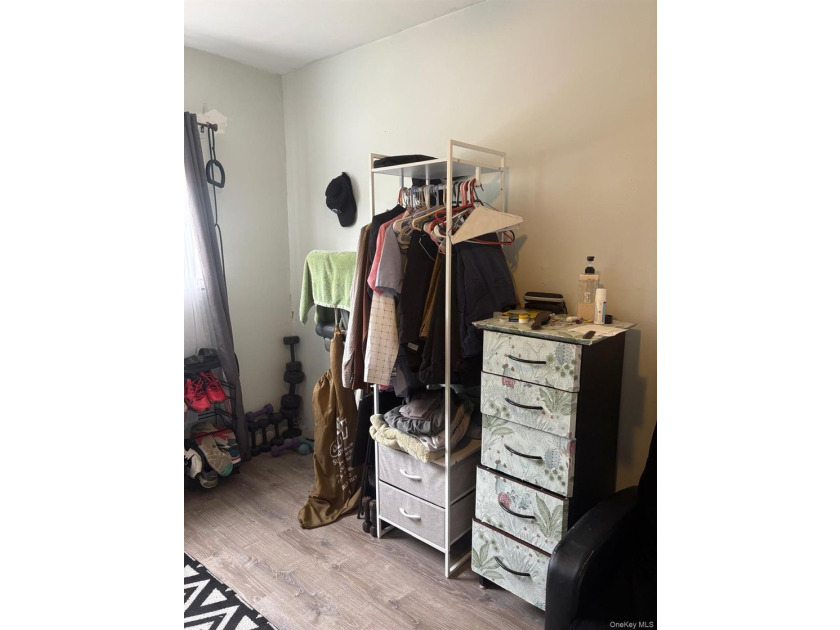 This well-maintained 3-bedroom, 1 full bath, and 2 half-bath - photo 27