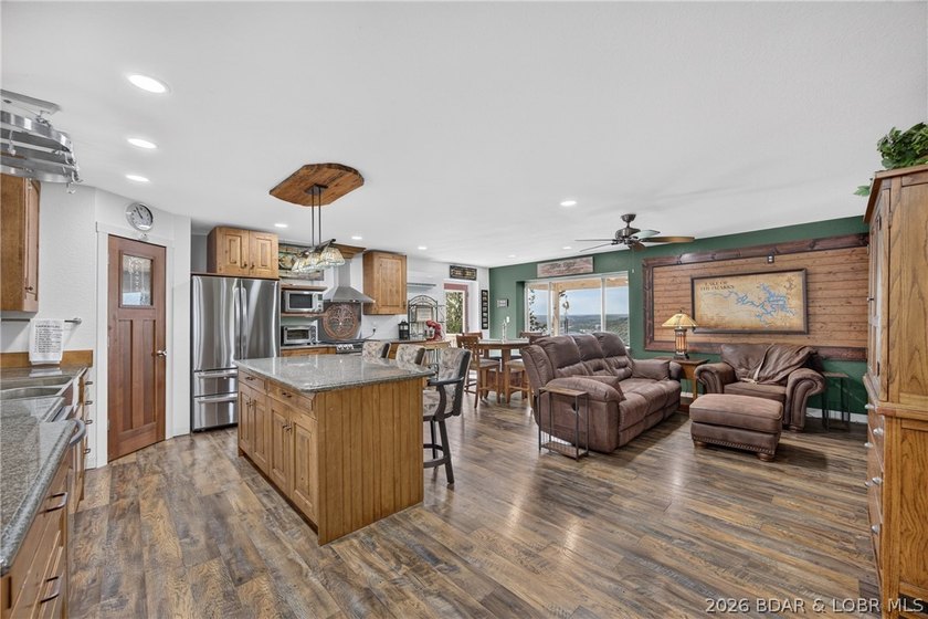 Experience the perfect blend of quality craftsmanship - photo 8