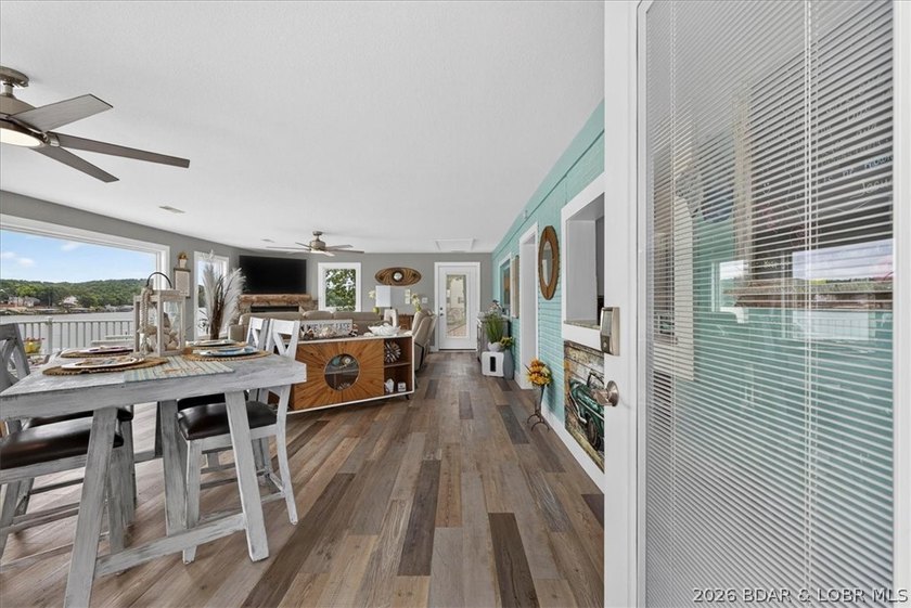 COMPLETELY REMODELED &amp; FULLY FURNISHED! This turnkey 2-bedroom - photo 6
