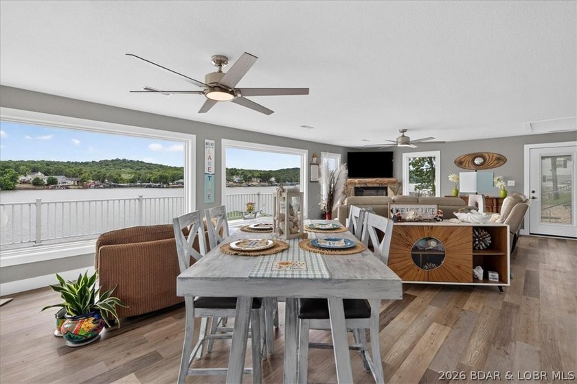 COMPLETELY REMODELED &amp; FULLY FURNISHED! This turnkey 2-bedroom - photo 7