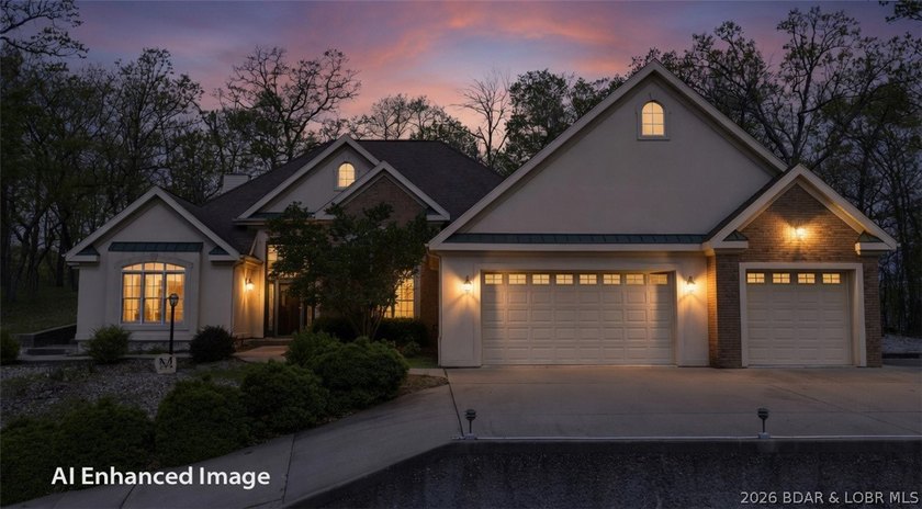 Upon entering this 4 bed nearly 2700sqft one level home, you'll - photo 3