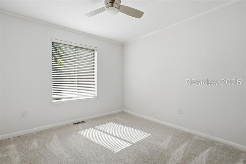 Island living at its finest! Welcome to this stunning 3BR/2BA - photo 17