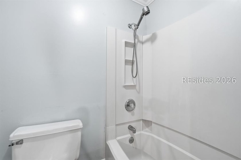 Island living at its finest! Welcome to this stunning 3BR/2BA - photo 20