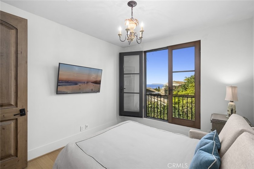 Located in one of Laguna Beach's most coveted neighborhoods - photo 24