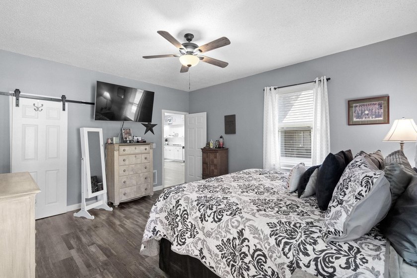 Back on the market at no fault of the sellers! This beautiful - photo 30