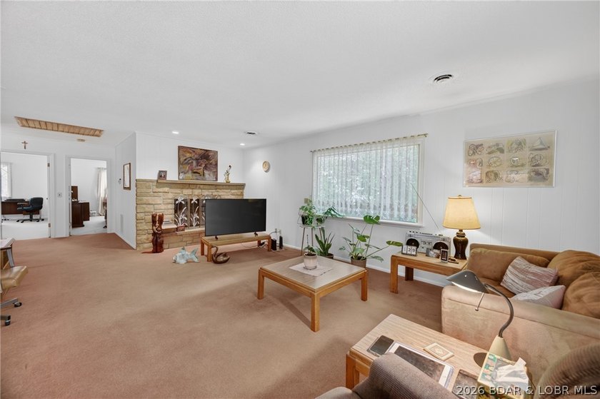 I bet you're looking for an investment opportunity or a home to - photo 7