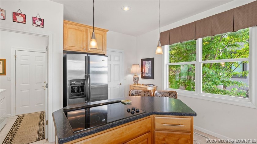 Luxury living with breathtaking views at the 20 MM of the Lake - photo 10