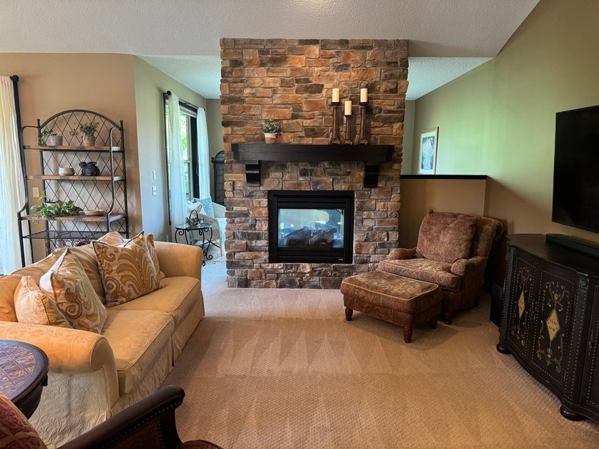 Nestled in the highly desirable Bluffs of Sans Pierre with - photo 7