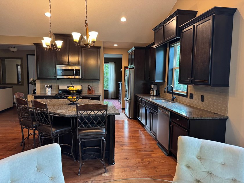 Nestled in the highly desirable Bluffs of Sans Pierre with - photo 10