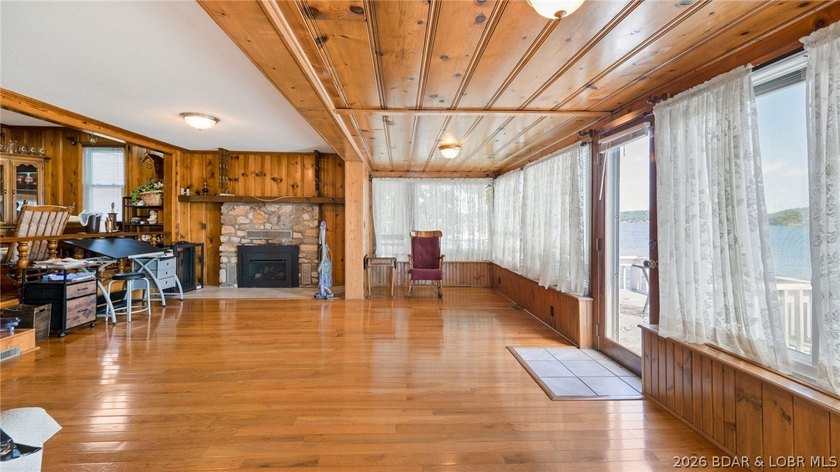 Wonderful lake view from this Gravois home. Original owner is - photo 9