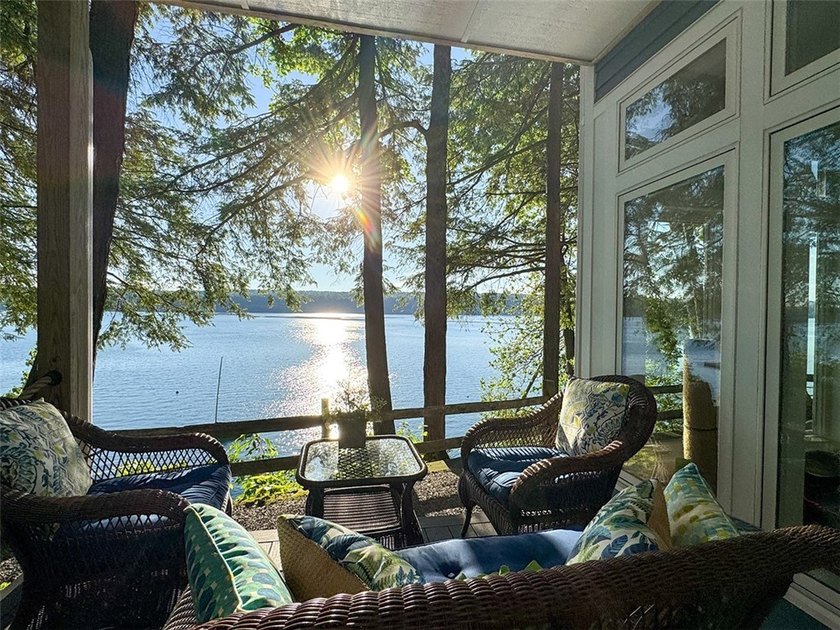 The Ultimate All-Season Lake Home. Custom 4 BR, 3.5 Bath, 2426 - photo 20