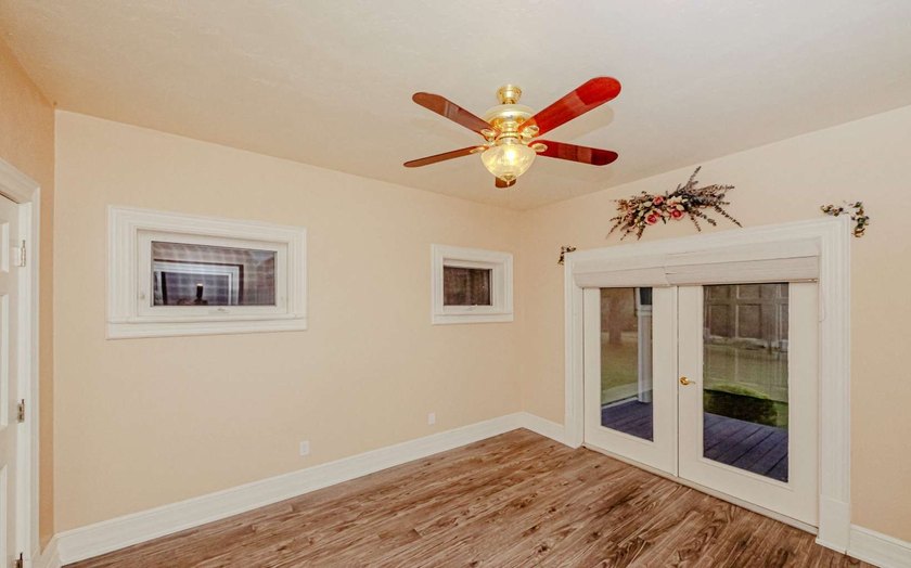 Welcome to your peaceful retreat in Lake City, Florida. This - photo 23