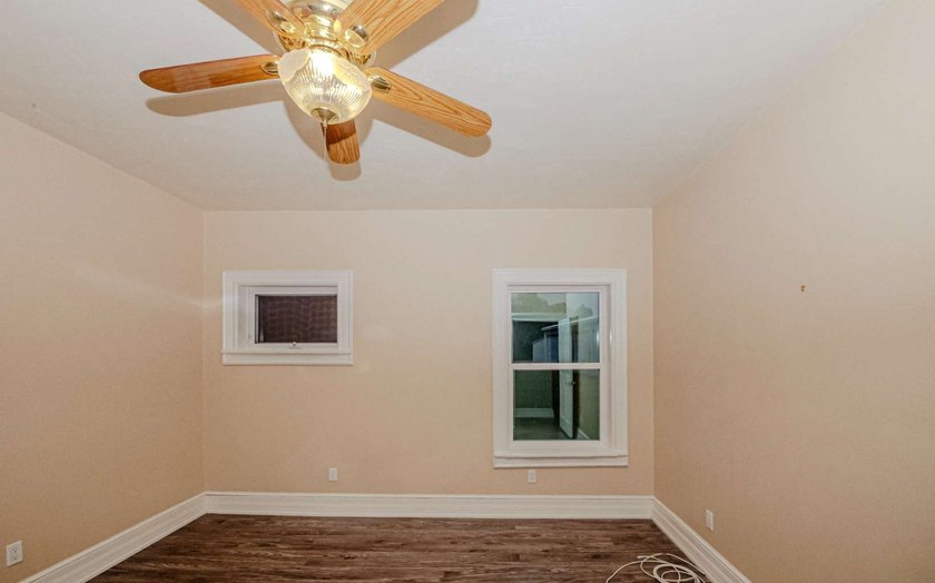 Welcome to your peaceful retreat in Lake City, Florida. This - photo 26