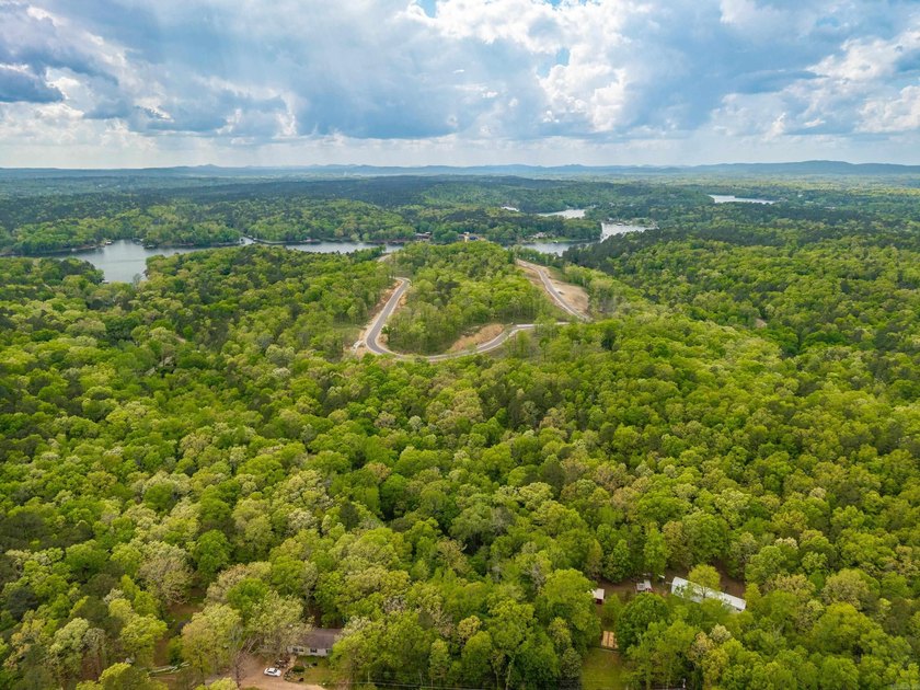 Exceptional 2.9 acre homesite in Rocky Point Estates, a new - photo 14