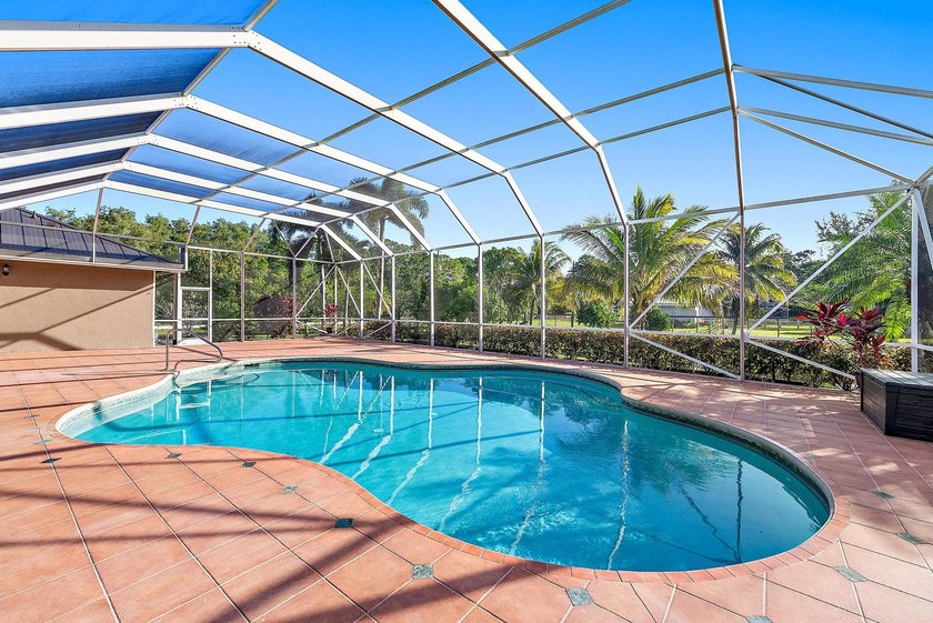 Nestled on 2.5 private acres, this beautifully updated estate - photo 33