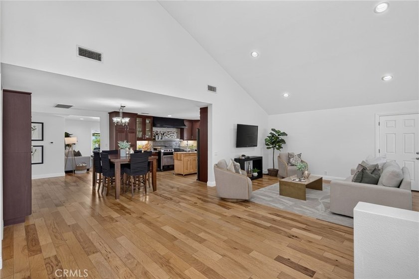 10151 Bismark - photo 12