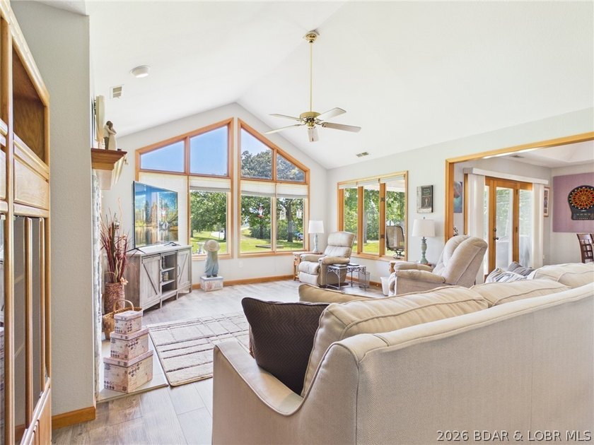 Enjoy the comfort and convenience of one-level living in this - photo 2