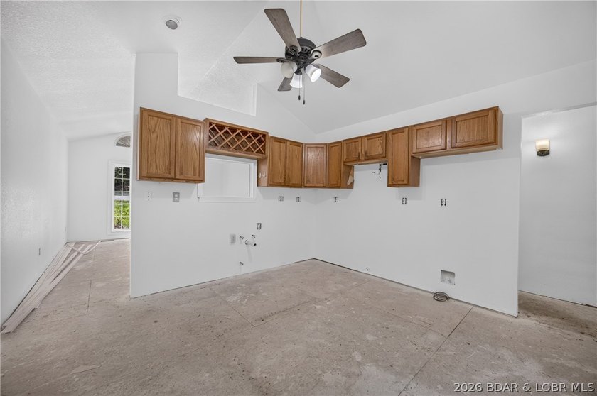 Some homes are move-in ready. Others give you the chance to - photo 4